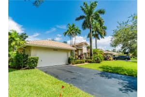 MLS# F10192830, Coral Springs, Florida 33071