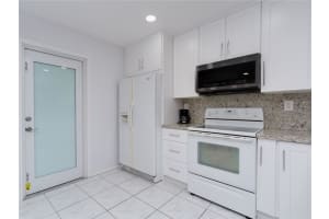 8511 NW 59th Pl, Tamarac, FL 33321, Sold 11/08/19