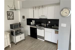 209 N Fort Lauderdale Beach Blvd #4j, Fort Lauderdale, FL 33304, Sold 11/25/19