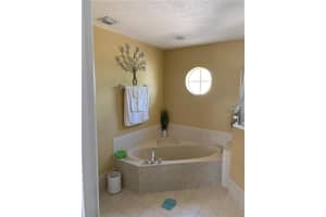 7291 NW 173rd Dr, Hialeah, FL 33015, Sold 01/10/20