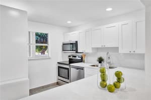 2980 Riverside Dr, Coral Springs, FL 33065, Sold 02/06/20