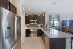 4206 N Dixie Hwy, Oakland Park, FL 33334, Sold 12/20/19