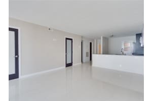 2200 NE 33rd Ave #16f, Fort Lauderdale, FL 33305, Sold 10/30/19