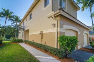 2140 Pasa Verde Ln, Weston, FL 33327, Sold 04/23/20