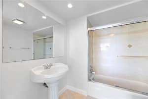 2715 N Ocean Blvd #3a, Fort Lauderdale, FL 33308, Sold 07/24/20