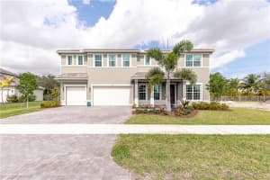 9589 Captiva Cir, Boynton Beach, FL 33437, Sold 08/12/20