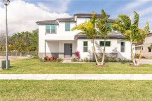 9557 Captiva Cir, Boynton Beach, FL 33437, Sold 07/06/20