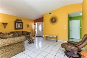 9312 NW 121st St, Hialeah Gardens, FL 33018, Sold 12/05/19