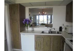 521 N Riverside Dr, Pompano Beach, FL 33062, Sold 08/07/20