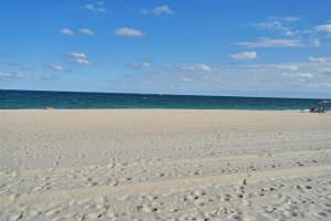 1750 S Ocean Blvd, Pompano Beach, FL 33062, Sold 04/06/20