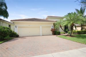 6113 SW 191st Ave, Fort Lauderdale, FL 33332, Sold 07/31/20