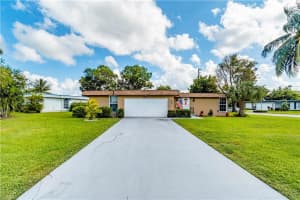 7018 NW 64th St, Tamarac, FL 33321, Sold 04/10/20