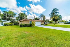 7018 NW 64th St, Tamarac, FL 33321, Sold 04/10/20