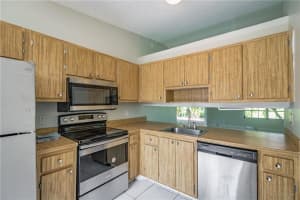 5504 Lakewood Cir S, Margate, FL 33063, Sold 12/18/19