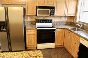 8525 Old Country Manor, Davie, FL 33328, Sold 01/16/20