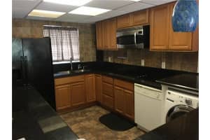 801 W Oakland Park Blvd APT B19, Wilton Manors, FL 33311, Sold 07/21/20