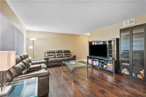 815 W Boynton Beach Blvd, Boynton Beach, FL 33426, Sold 12/17/19