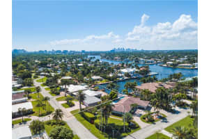 2219 NE 32nd Ave, Fort Lauderdale, FL 33305, Sold 06/05/20
