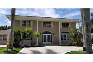 11824 SW 43rd St, Davie, FL 33330, Sold 03/15/21