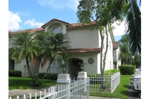 10827 NW 8th St, Pembroke Pines, FL 33026, Sold 04/03/20