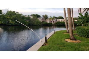 801 NE 18th Ct, Fort Lauderdale, FL 33305, Sold 07/10/20