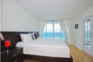 333 NE 21st Ave, Deerfield Beach, FL 33441, Sold 06/26/20