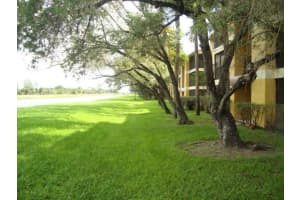 3013 N Oakland Forest Dr, Oakland Park, FL 33309, Sold 03/16/20