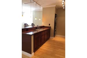 17100 N Bay Rd, Sunny Isles Beach, FL 33160, Sold 02/20/20