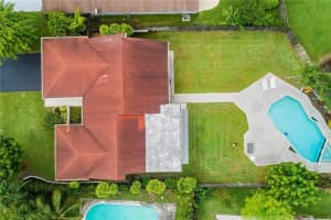 8511 NW 82nd St, Tamarac, FL 33321, Sold 12/19/19