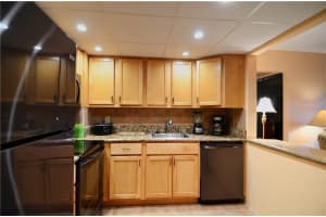 610 Tennis Club Dr, Fort Lauderdale, FL 33311, Sold 11/27/19