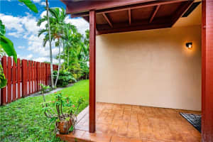 10037 SW 16th St, Pembroke Pines, FL 33025, Sold 02/28/20