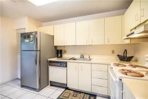 10037 SW 16th St, Pembroke Pines, FL 33025, Sold 02/28/20