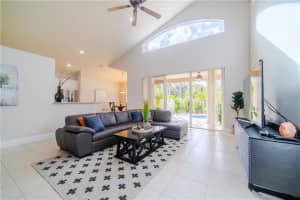 10380 NW 60th Pl, Parkland, FL 33076, Sold 12/30/19