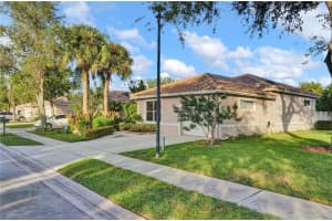 3915 NW 89th Ave, Coral Springs, FL 33065, Sold 01/24/20