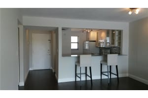 10288 NW 9th St Cir, Miami, FL 33172, Sold 12/23/19