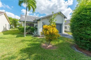 8122 NW 100th Dr, Tamarac, FL 33321, Sold 12/30/19
