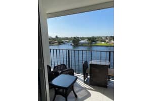 521 N Riverside Dr, Pompano Beach, FL 33062, Sold 02/16/21