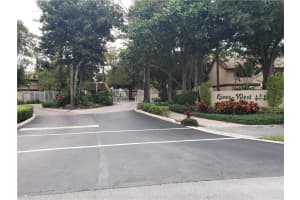 3040 S Oakland Forest Dr APT 2603, Oakland Park, FL 33309, Sold 06/23/20