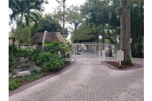 3040 S Oakland Forest Dr APT 2603, Oakland Park, FL 33309, Sold 06/23/20
