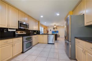 23942 SW 107th Ct, Homestead, FL 33032, Sold 03/20/20