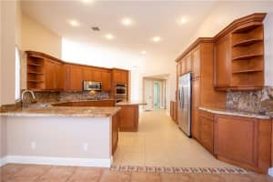 10902 NW 18th Pl, Plantation, FL 33322, Sold 12/06/19