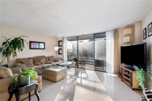 3031 N Ocean Blvd, Fort Lauderdale, FL 33308, Sold 02/04/20