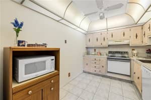 335 W Laurel Dr #8m, Margate, FL 33063, Sold 03/19/20