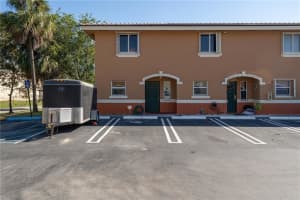 7960 NW 10th St #33g, Miami, FL 33126, Sold 01/24/20