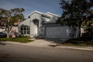 1509 SW 105th Ave, Pembroke Pines, FL 33025, Sold 02/28/20