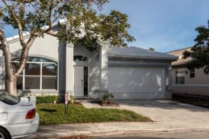 1509 SW 105th Ave, Pembroke Pines, FL 33025, Sold 02/28/20