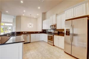 806 W Village Cir, Davie, FL 33325, Sold 02/07/20