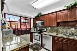 7100 NW 169th St, Hialeah, FL 33015, Sold 03/25/21