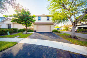 235 NW 75th Way, Plantation, FL 33317, Sold 02/04/20