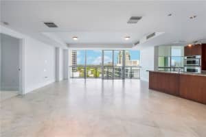 1200 Holiday Dr, Fort Lauderdale, FL 33316, Sold 02/14/20